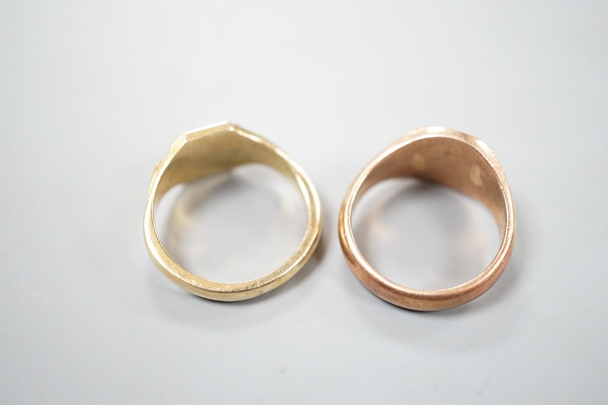 Two 9ct gold signet rings, both with engraved monograms, sizes R/S & S, gross 14.7 grams.